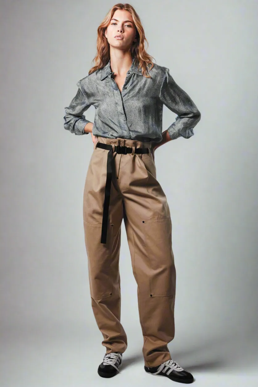 DENIMESQUE BUTTON UP