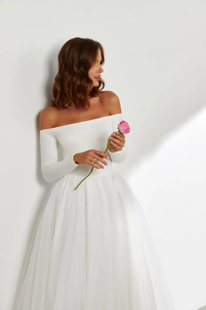 Flamboyant White Wedding Dress