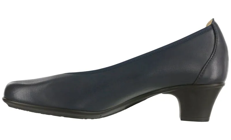 SAS Milano Pump - Navy