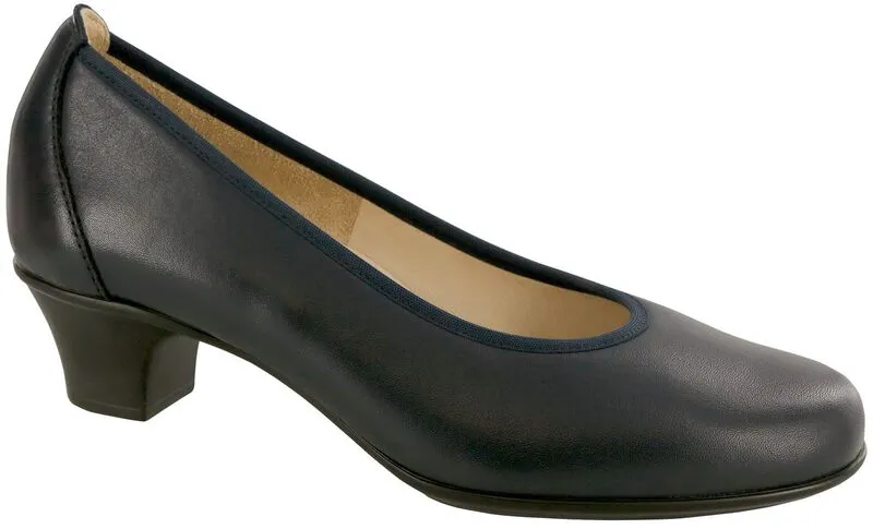 SAS Milano Pump - Navy